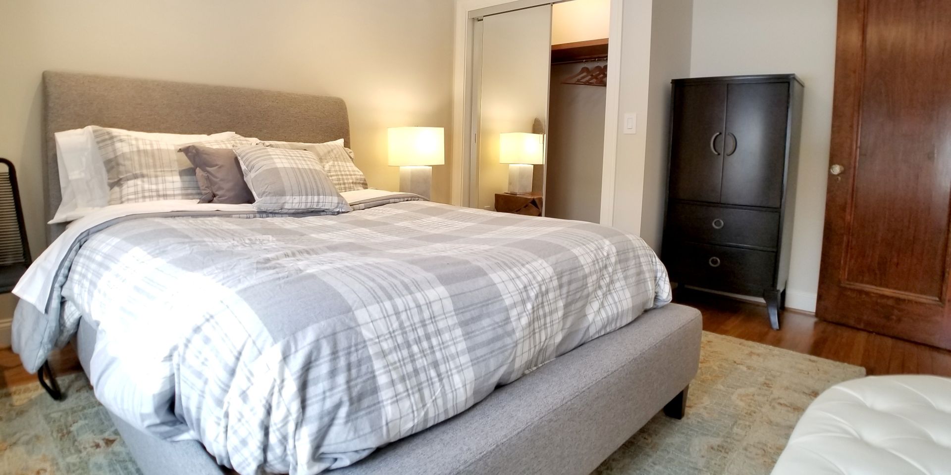 The O-Suite Furnished Apartment Delaware Avenue in Buffalo