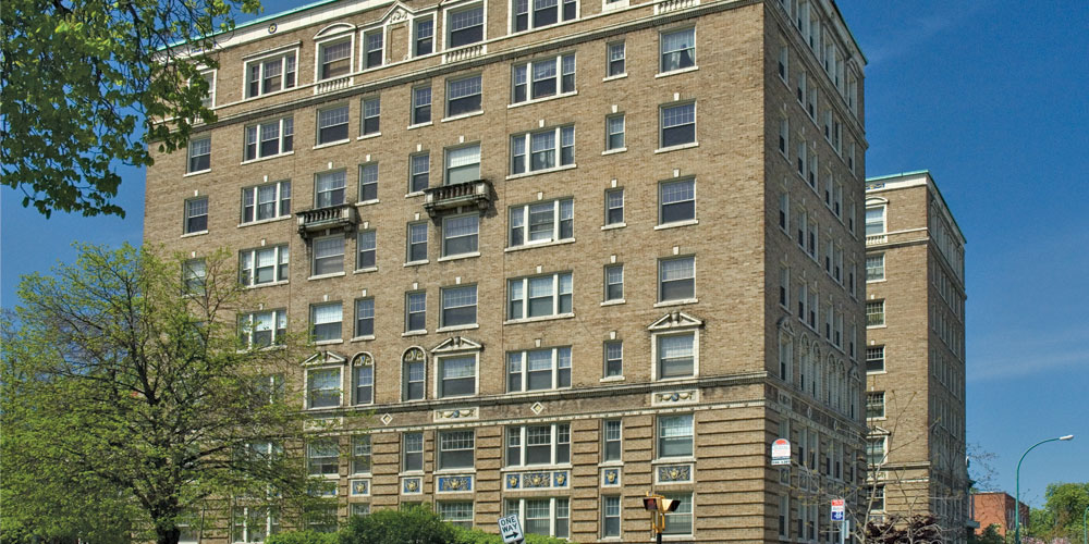 Student Housing at the Mayflower Apartments in Buffalo NY